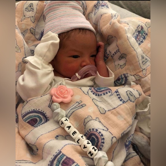 Personalized hand made pacifier clip - Picture 1 of 5